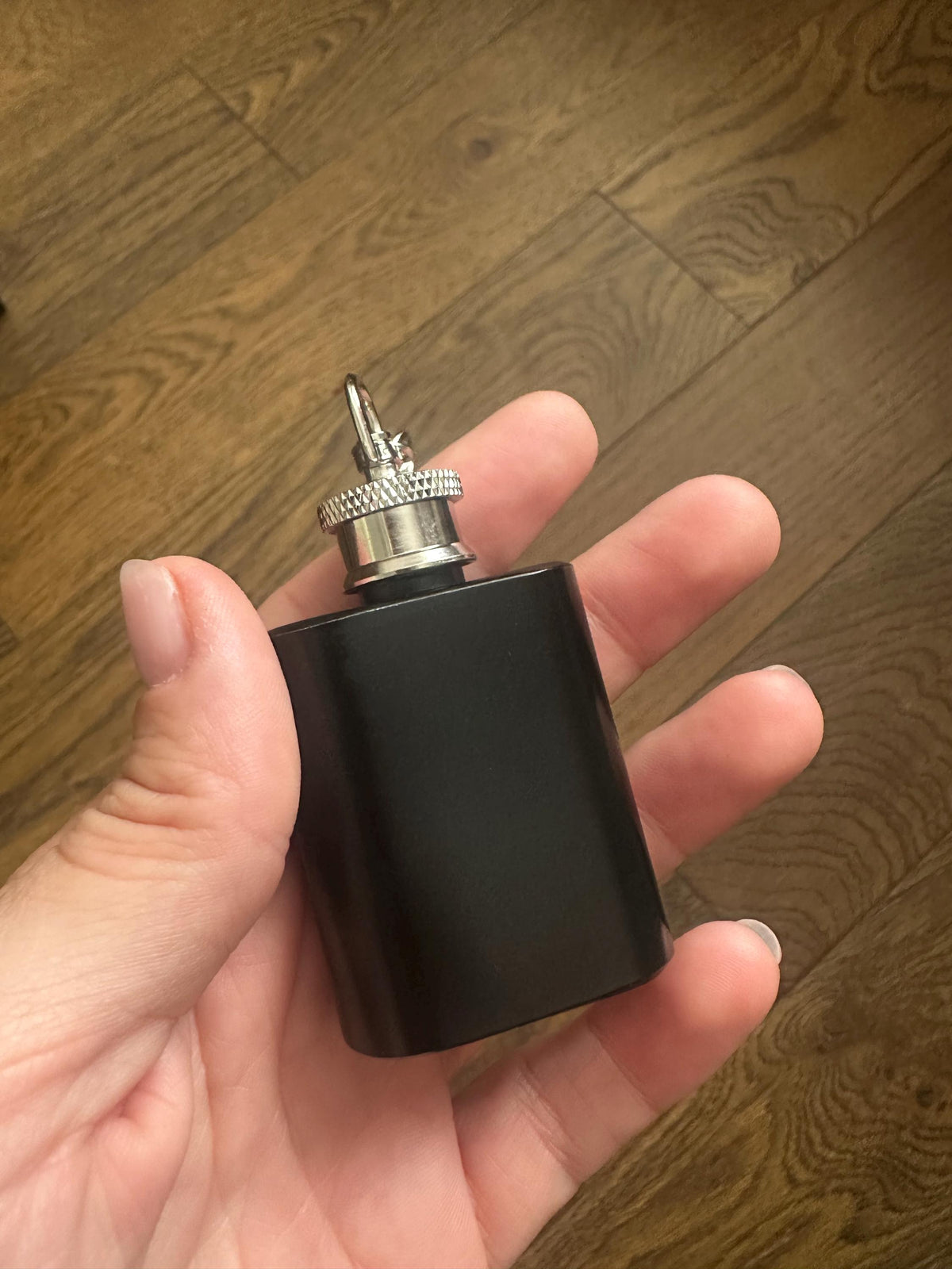 Personalised Hip Flask Keyring, Wedding Groomsmen Gift, Black Stainless Steel (1oz)