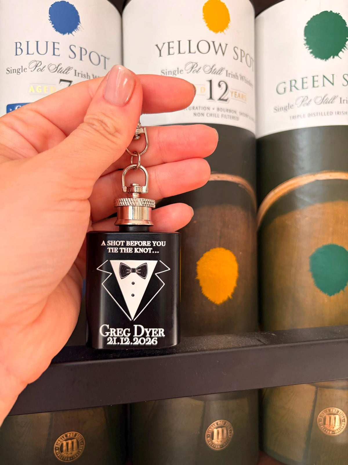 Personalised Hip Flask Keyring, Wedding Groomsmen Gift, Black Stainless Steel (1oz)